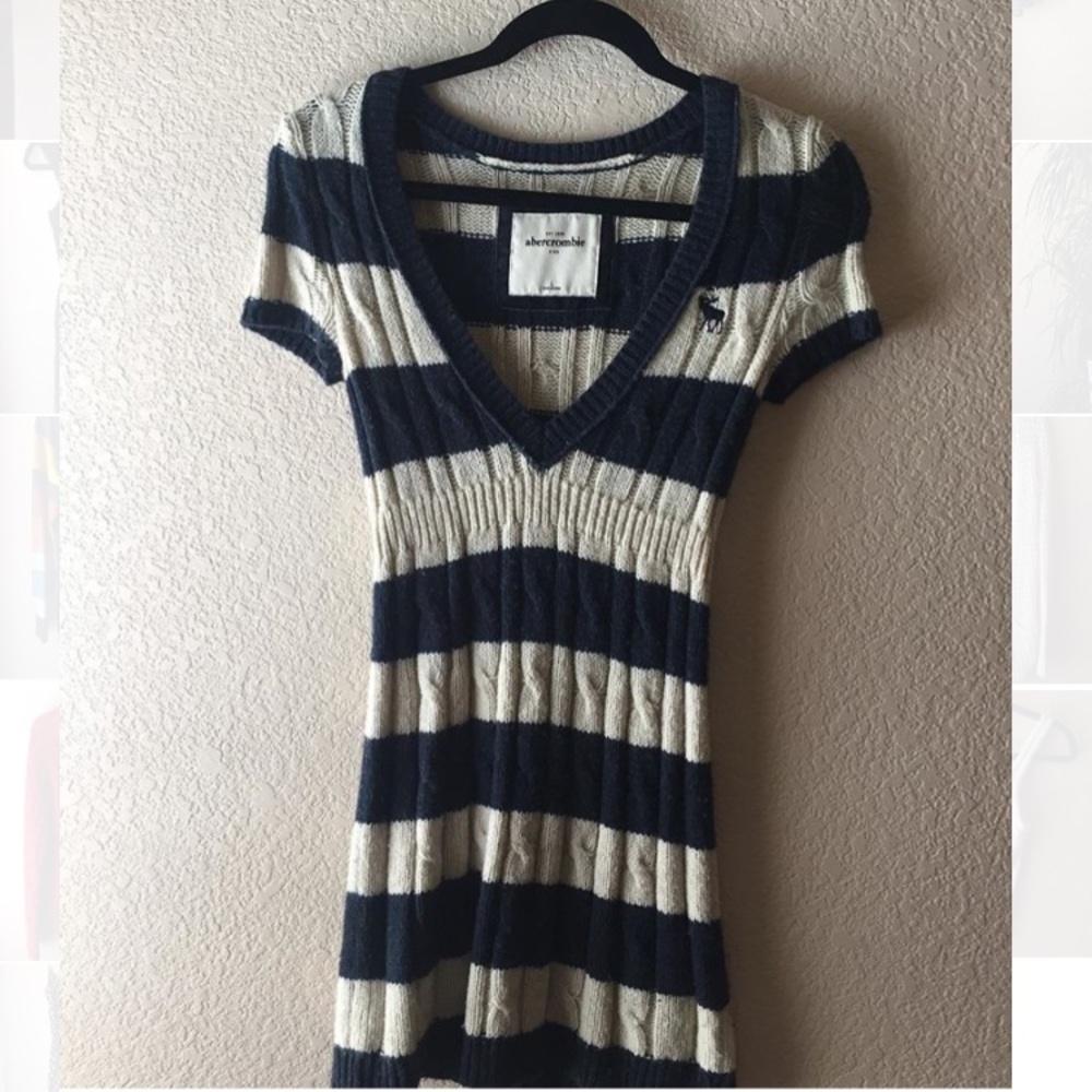 Abercrombie kids size L, short sweater dress